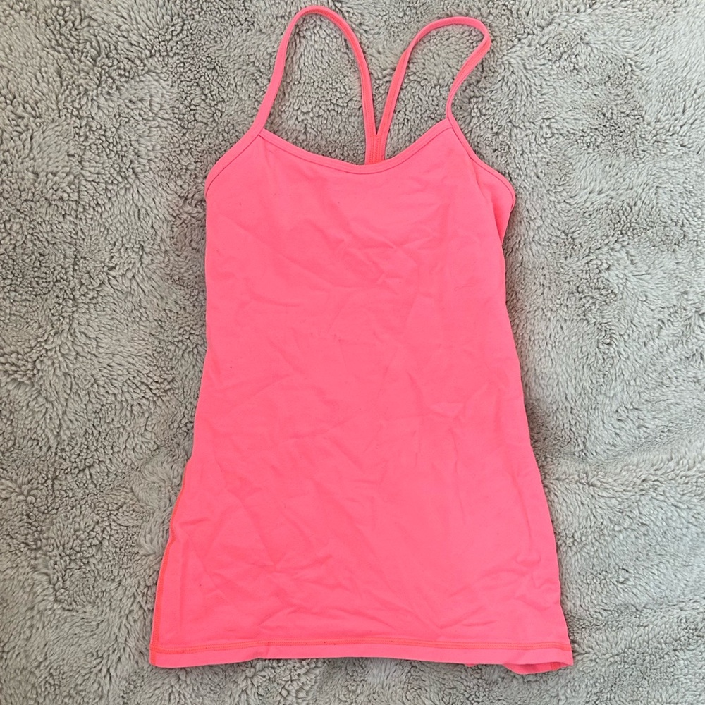 Lululemon workout top in great condition!